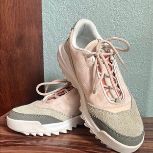 Sorel ONA Low Peach and Green Women's Suede Shoes.